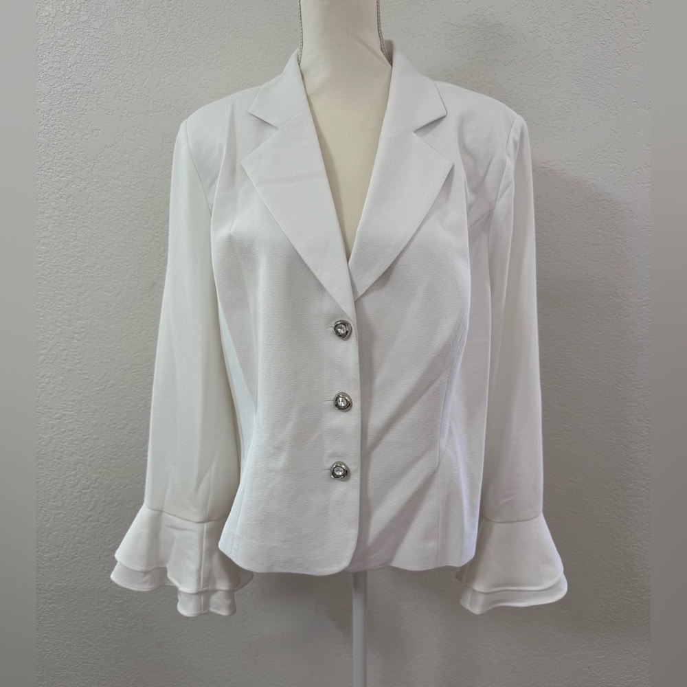 ASHRO White Ruffle Sleeve Blazer 16 W Plus 96% Polyester Button Front